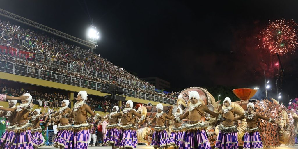 primeira-noite-de-desfiles-do-grupo-especial-e-dedicada-a-temas-afro