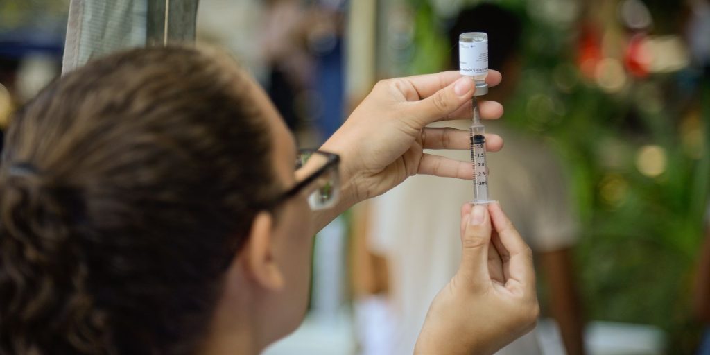 rj-vai-antecipar-vacinacao-contra-a-gripe-para-proxima-quarta