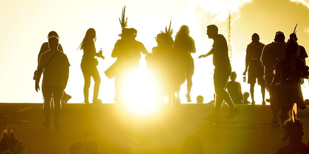 pm-e-indigenas-entram-em-confronto-em-area-nobre-de-brasilia