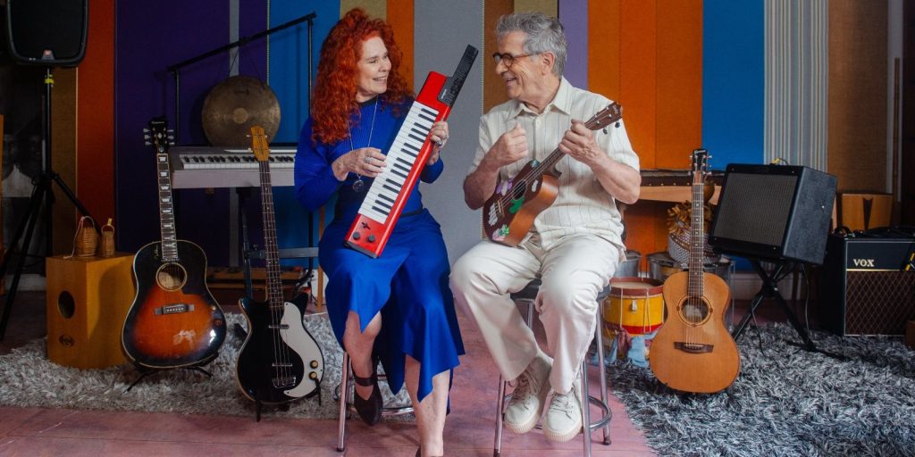 exposicao-em-sao-paulo-desvenda-trajetoria-da-dupla-palavra-cantada