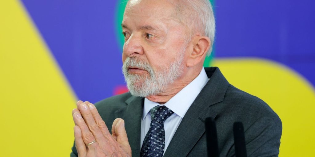 fraudes-no-inss:-lula-diz-que-regras-afrouxaram-no-governo-passado