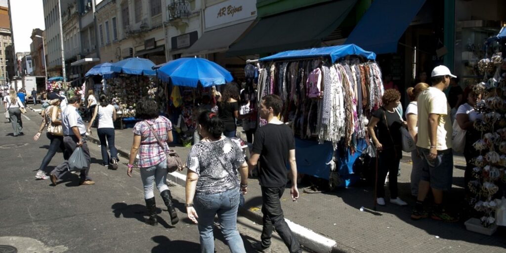 ibge:-taxa-de-desemprego cai-para 5,8%,-a-menor-ja-registrada