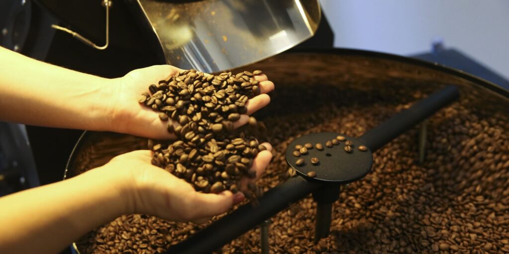 preco-do-cafe-cai-pela-primeira-vez-depois-de-18-meses,-diz-ibge