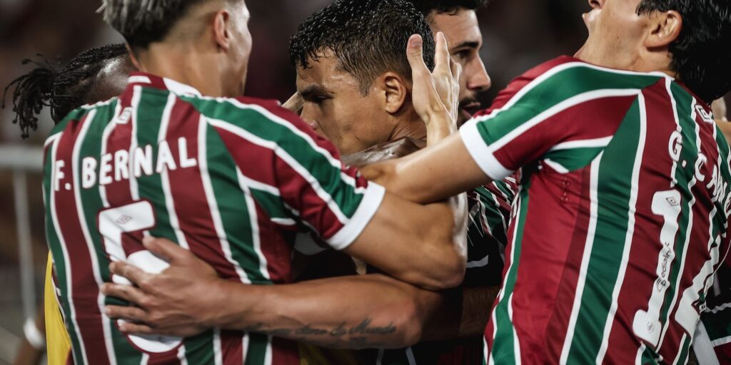 fluminense-quebra-jejum-de-vitorias-e-vence-o-botafogo-por-2-a-0