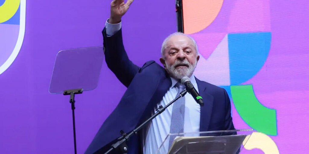 em-conferencia,-lula-diz-que-autoritarismo-teme-as-mulheres