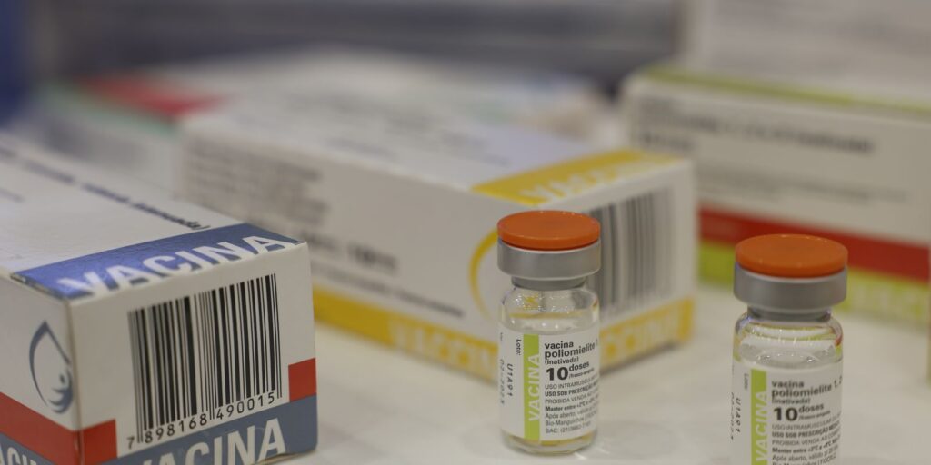 fiocruz-e-ufmg-firmam-parceria-para-expandir-centro-de-vacinas