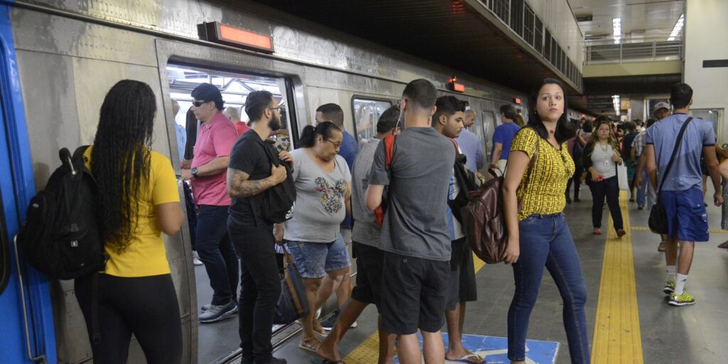metro-do-rio-resolve-problema-de-sinalizacao-e-trens-voltam-a-operar
