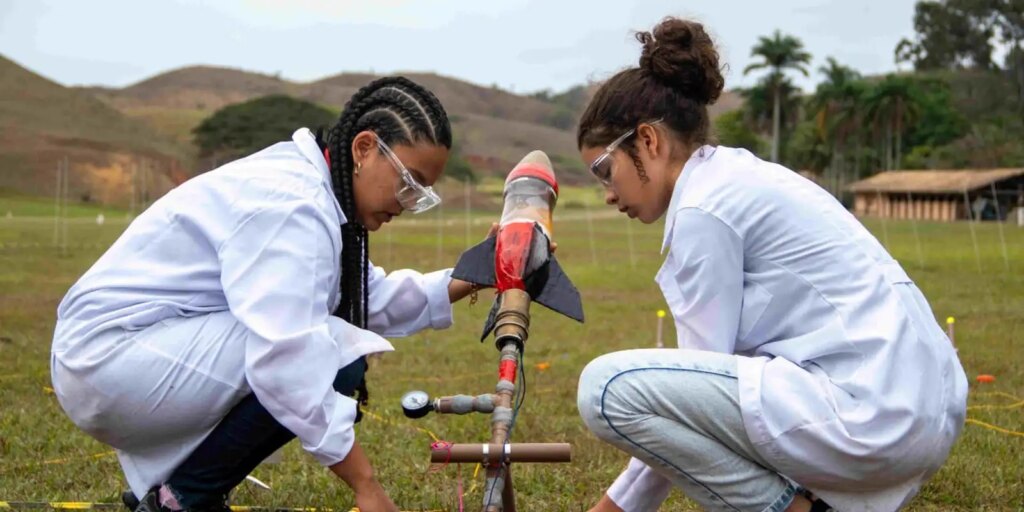 jornada-de-foguetes-reunira-mais-de-5-mil-alunos-do-brasil-no-rio
