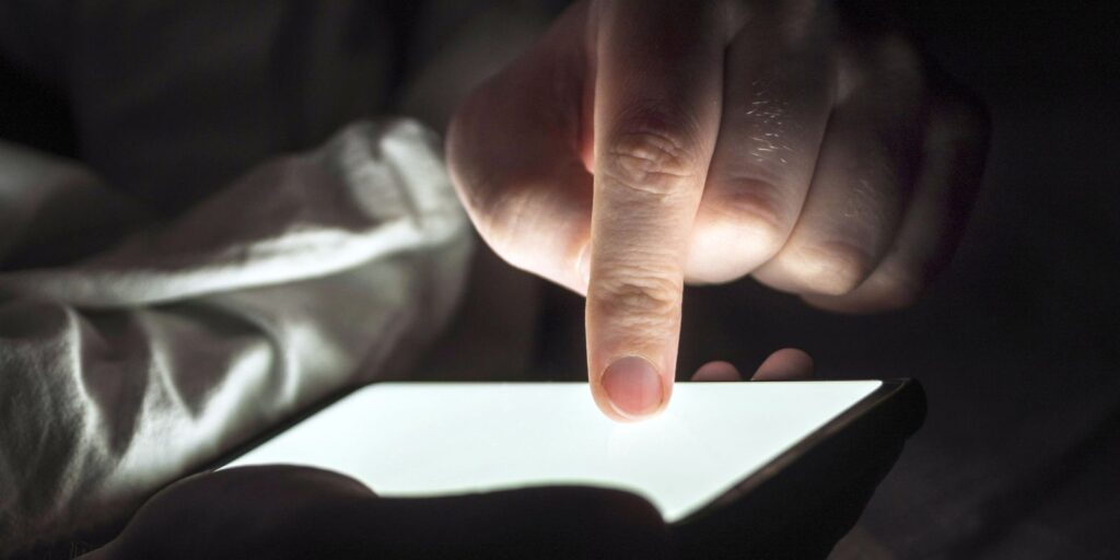 sp:-acao-contra-receptacao-de-celulares-prende-tres-pessoas