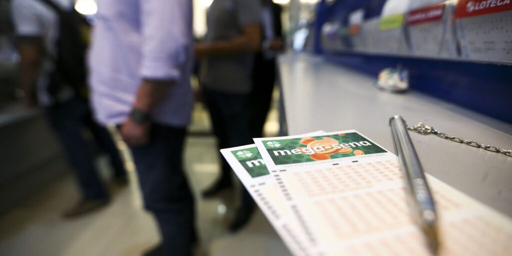 mega-sena-acumula-novamente-e-premio-principal-vai-para-r$-55-milhoes