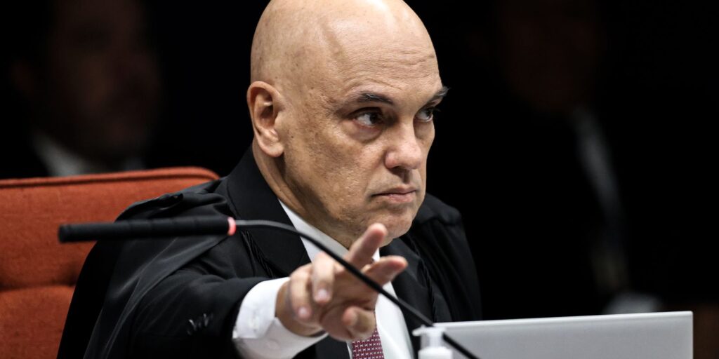 moraes-vota-por-tornar-ex-assessor-reu-por-vazamento-de-informacao