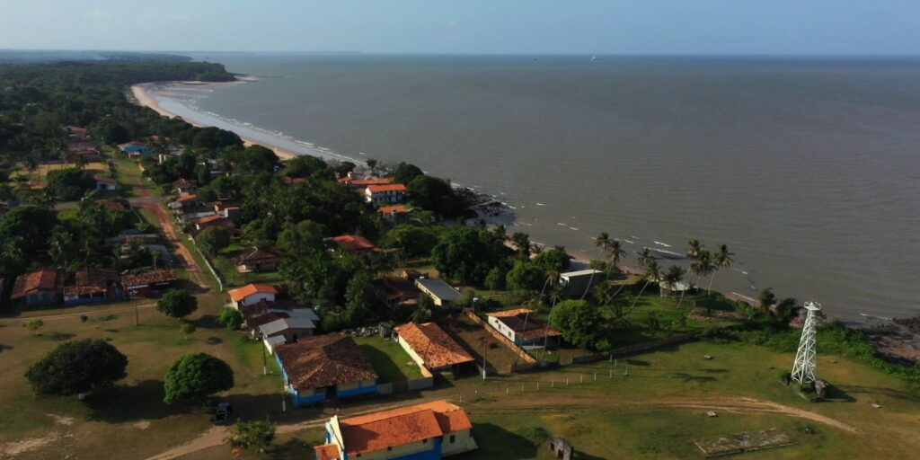 viva-maria:-artesa-transforma-reciclagem-de-rejeitos-em-arte-em-marajo