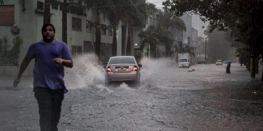 sp:-defesa-civil-alerta-para-chuvas-fortes,-rajadas-de-vento-e-granizo