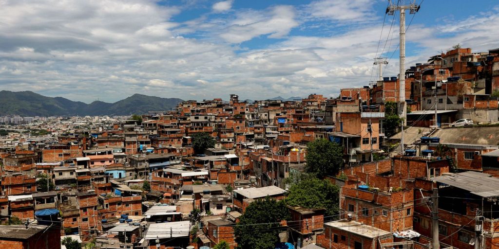 estudo:-em-17-anos,-area-com-influencia-de-grupos-armados-cresceu-130%