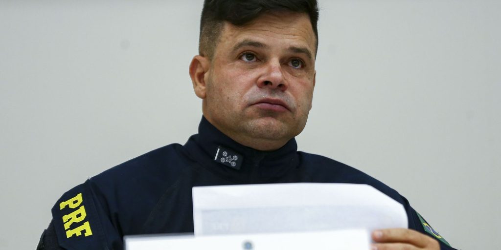 defesa-de-ex-diretor-da-prf-nega-atuacao-para-barrar-eleitores-de-lula