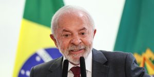 lula-faz-discurso-de-natal-em-cadeia-nacional-de-radio-e-televisao