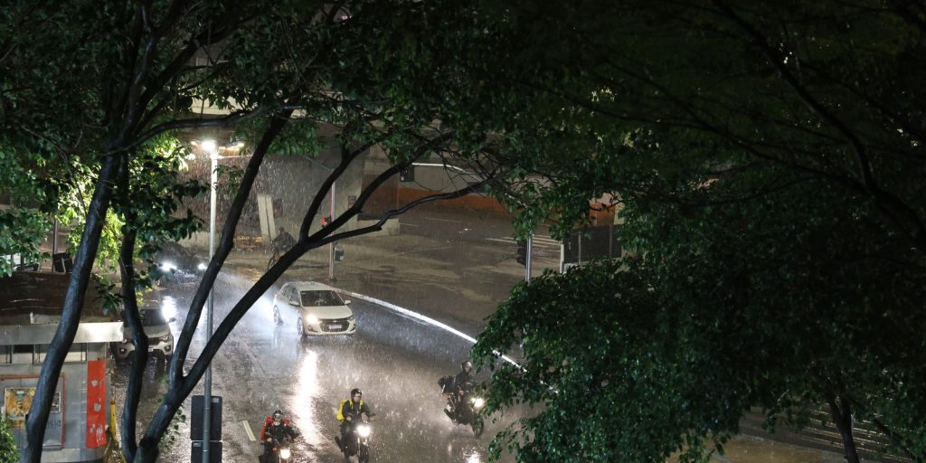 chuvas-deixam-sao-paulo-em-estado-de-atencao;-31-mil-ficam-sem-energia