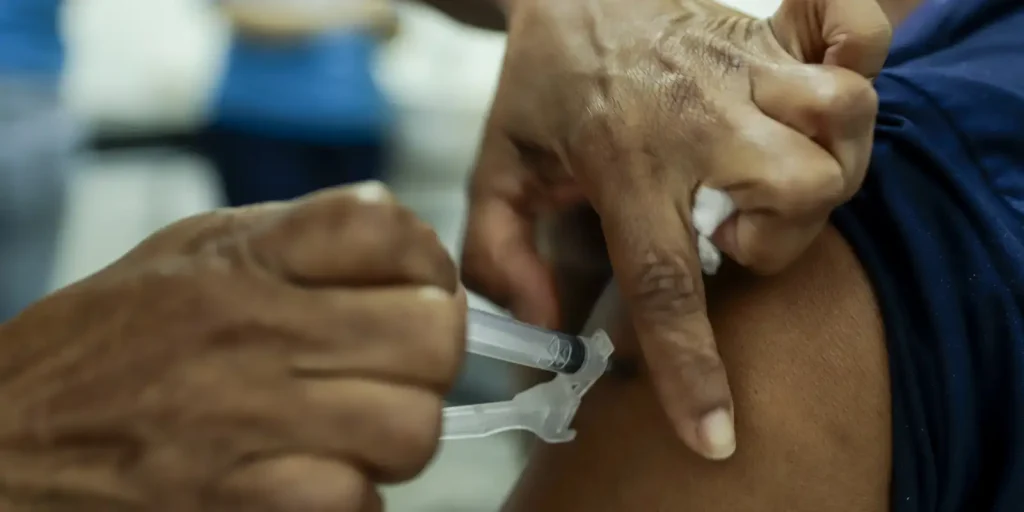 campanha-de-vacinacao-contra-a-gripe-comeca-neste-sabado-em-sp