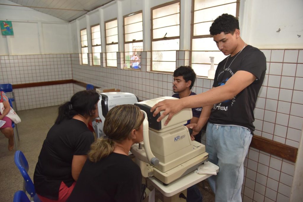 prefeitura-leva-mais-de-100-servicos-ao-jardim-tiradentes,-em-aparecida