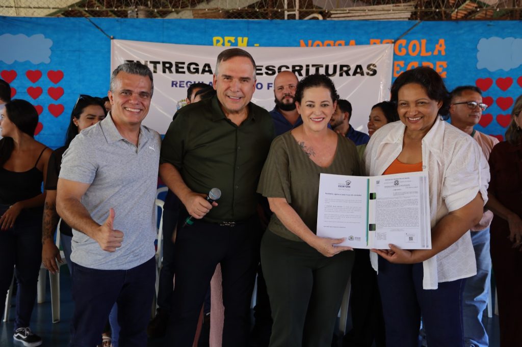 goiania:-mabel-lanca-obras-de-recapeamento-e-entrega-escrituras