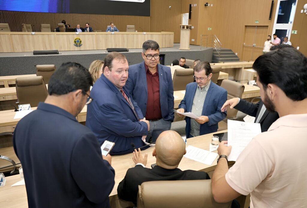 camara-de-aparecida-aprova-novo-piso-da-educacao-e-reajuste-geral