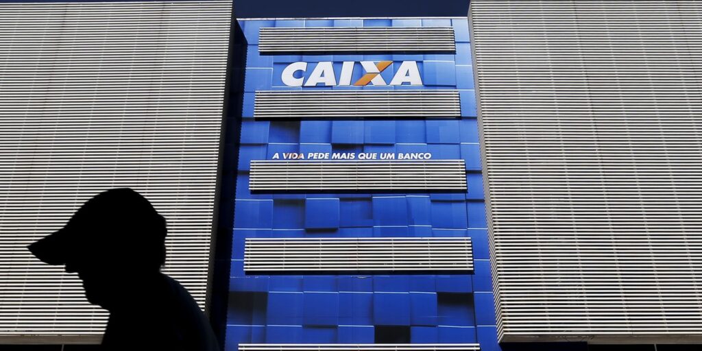 lucro-da-caixa-cai-34%-no-primeiro-trimestre-com-novas-regras-do-bc