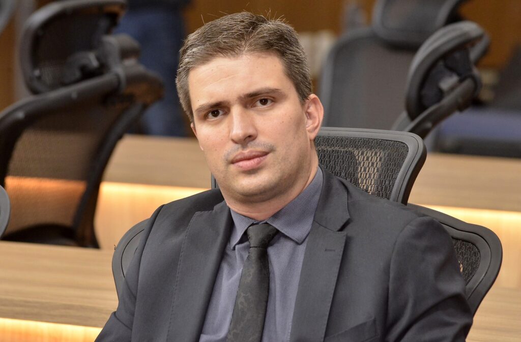 humberto-teofilo-mira-segundo-voto-da-direita-para-‘peitar-o-sistema’-no-senado