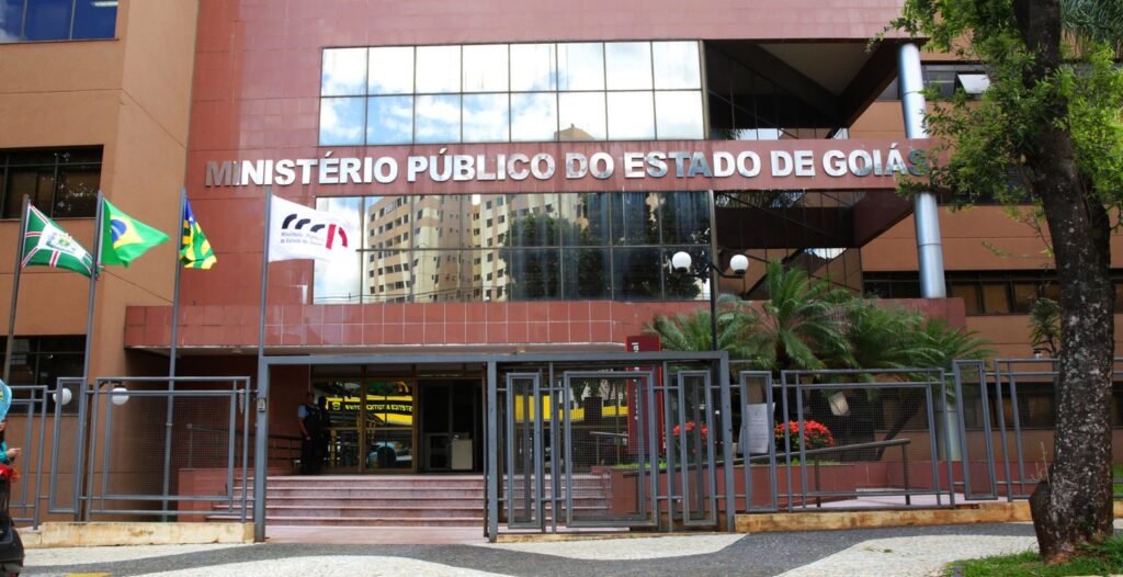ministerio-publico-do-estado-de-goias-abre-concurso-com-salarios-de-r$-11,8-mil