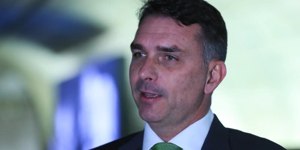 flavio-confirma-encontro-com-vorcaro-apos-banqueiro-ter-sido-preso