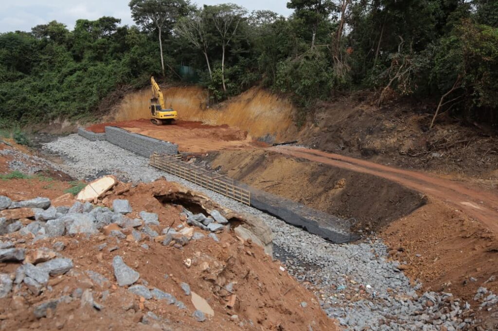 obra-contra-erosao-e-alagamentos-avanca-no-jardim-helvecia,-em-aparecida