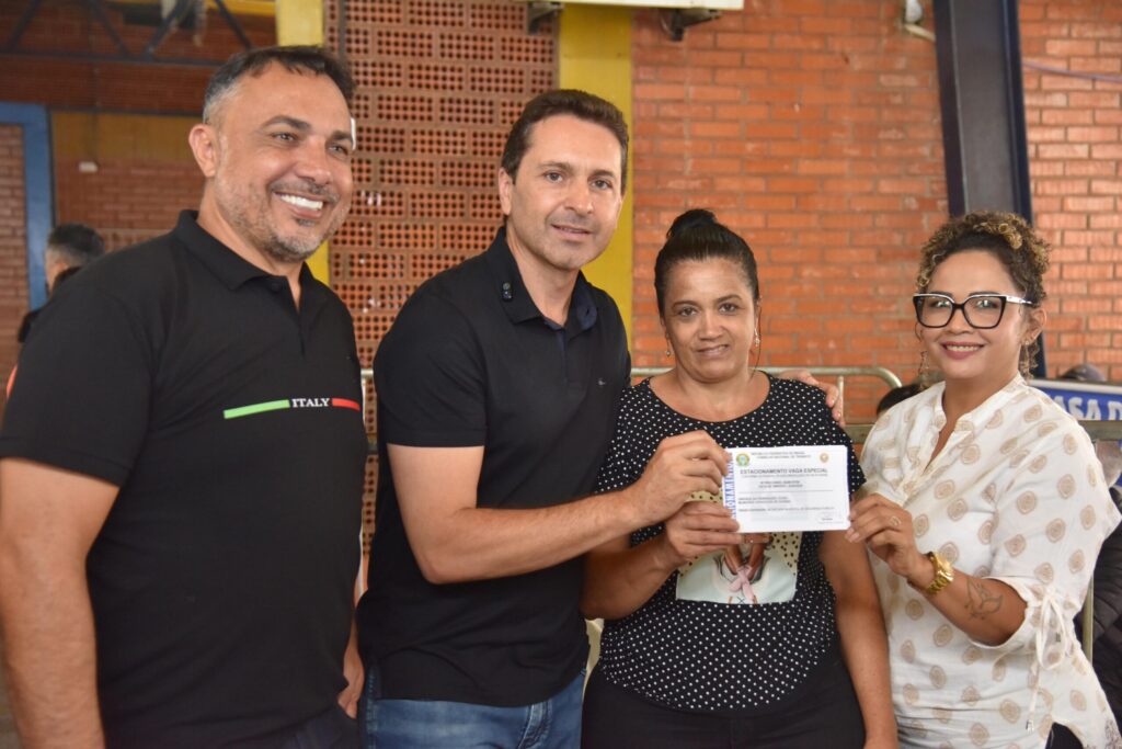 aparecida:-mutirao-no-andrade-reis-atende-cerca-de-4-mil-pessoas