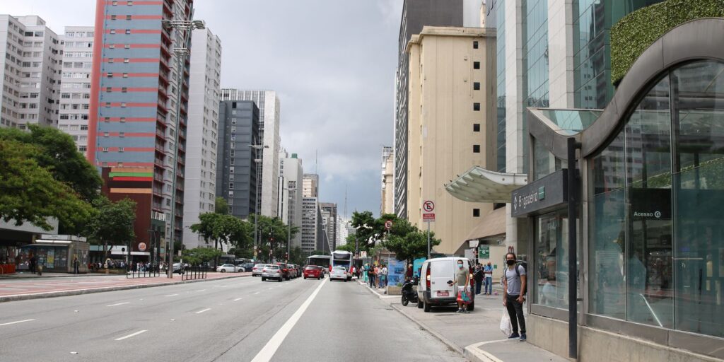 fgv:-gasolina,-etanol-e-cafe-recuam-e-ajudam-igp-m-cair-0,5%-em-junho