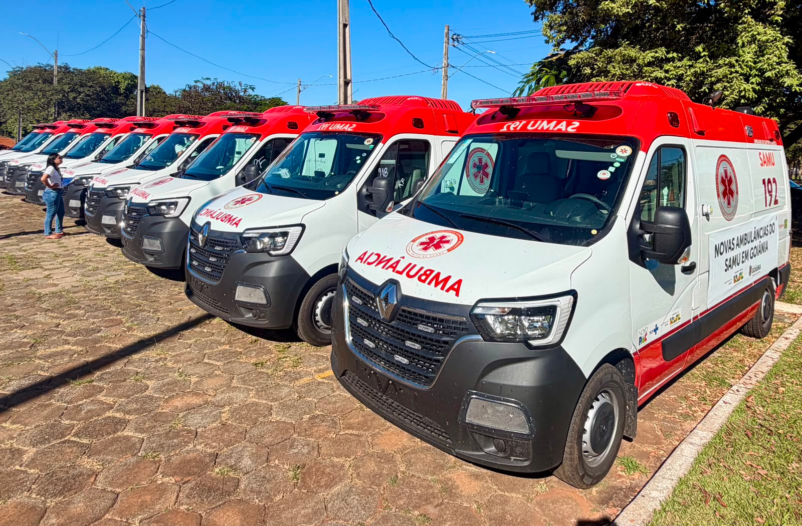 goiania-recebe-sete-novas-ambulancias-e-amplia-frota-do-samu