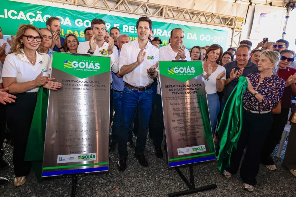 daniel-vilela-entrega-obras-nas-gos-139-e-217-em-caldas-novas