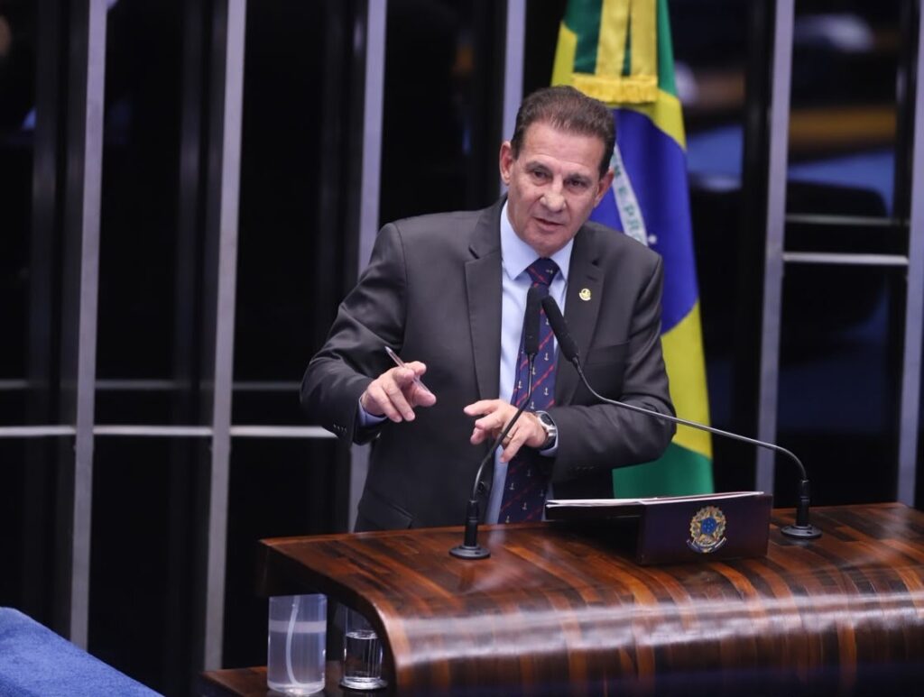 vanderlan-e-indicado-ao-premio-congresso-em-foco-2026