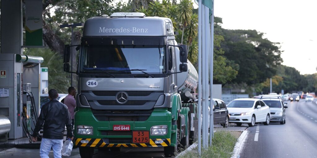 senado-aprova-mp-com-novas-regras-do-frete-minimo-rodoviario