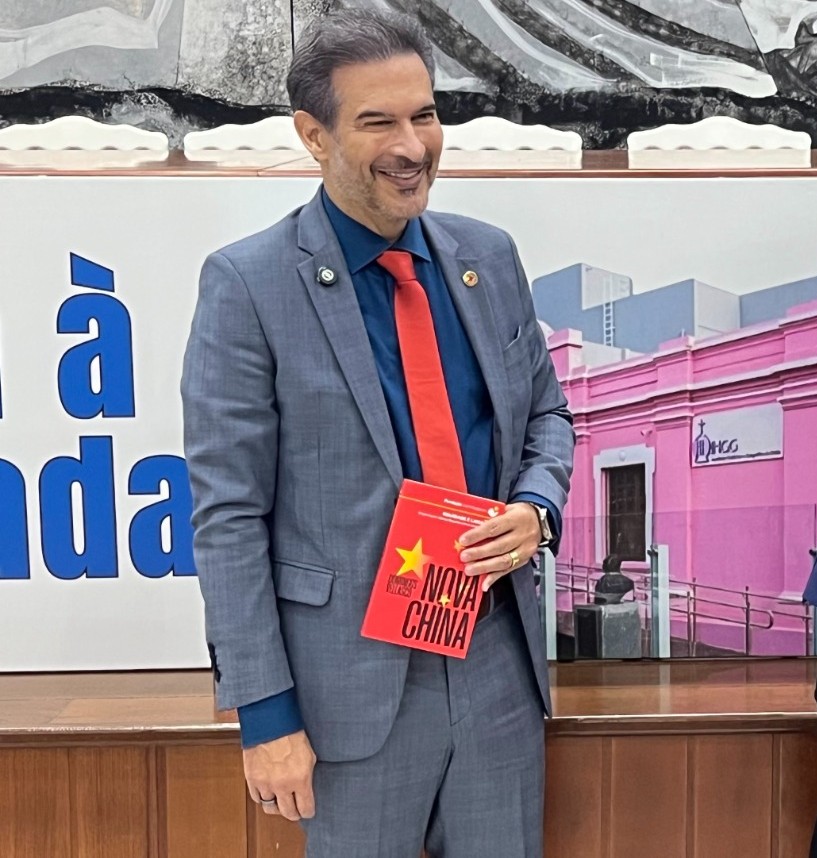 obra-de-domingos-vellasco-retorna-as-livrarias-com-curadoria-de-einstein-paniago