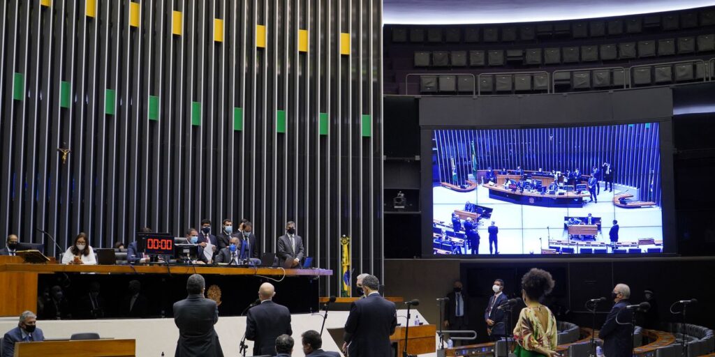 dino-intima-partidos-a-explicar-controle-de-emendas-parlamentares
