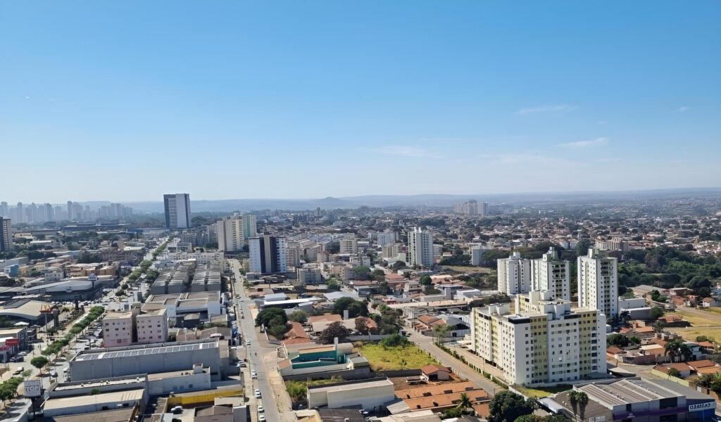 goias-enfrenta-mais-uma-semana-de-sol-forte,-calor-e-seca-extrema