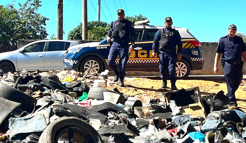 lava-jato-e-multado-em-r$-5-mil-por-descarte-irregular-de-residuos-em-goiania