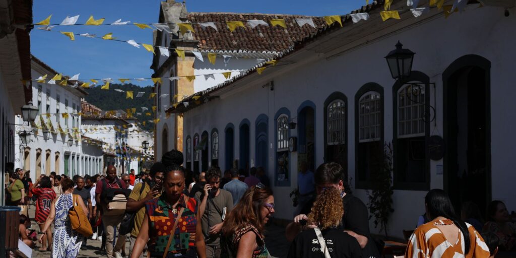 festa-literaria-internacional-de-paraty-vai-ate-proximo-domingo