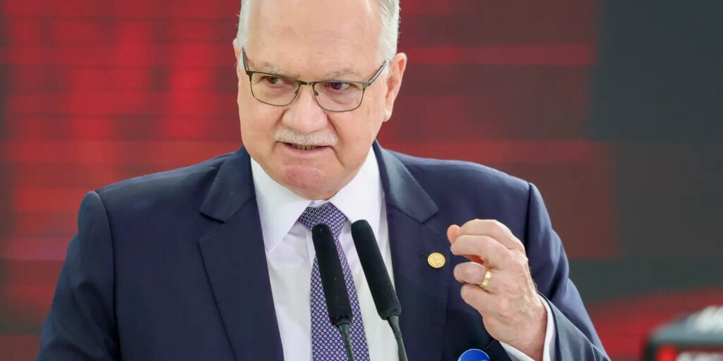 fachin-repudia-fala-de-milei-contra-moraes-e-reafirma-autonomia-do-stf