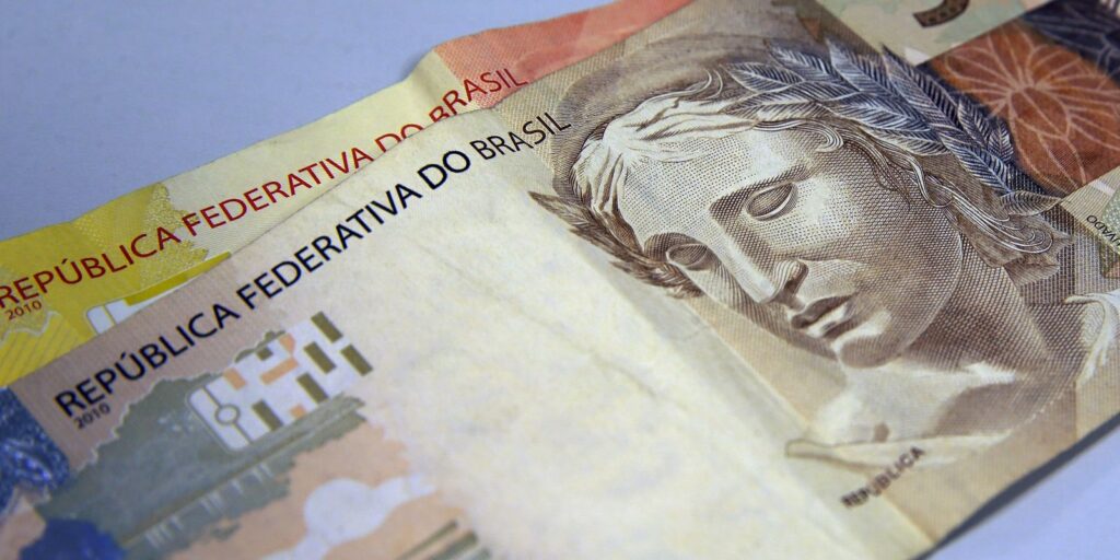 beneficiarios-com-nis-de-final-7-recebem-bolsa-familia-de-julho