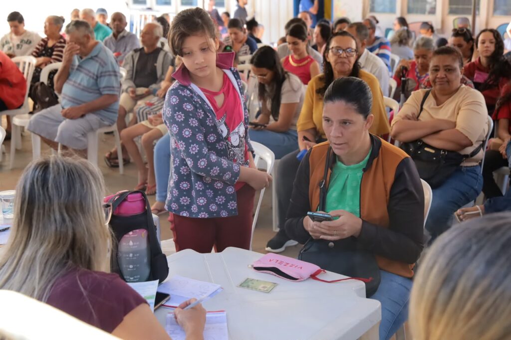 mutirao-leva-mais-de-100-servicos-ao-pontal-sul-em-aparecida