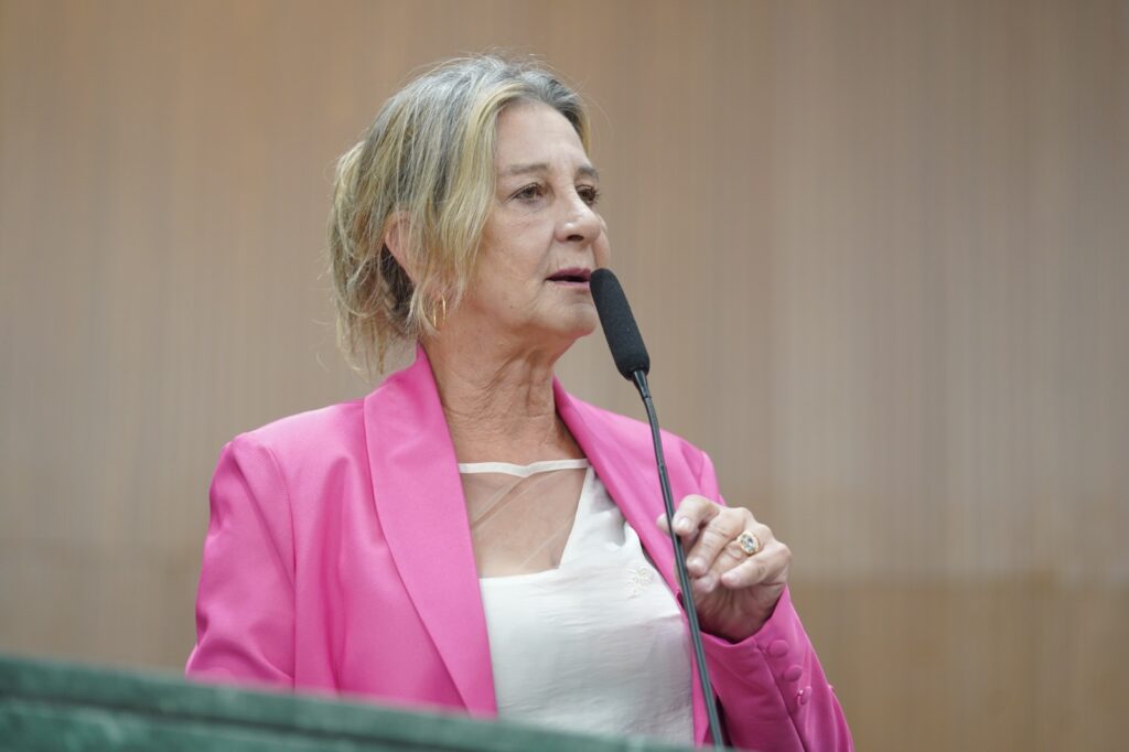 dra.-zeli-projeta-candidatura-federal-com-foco-nas-demandas-do-entorno