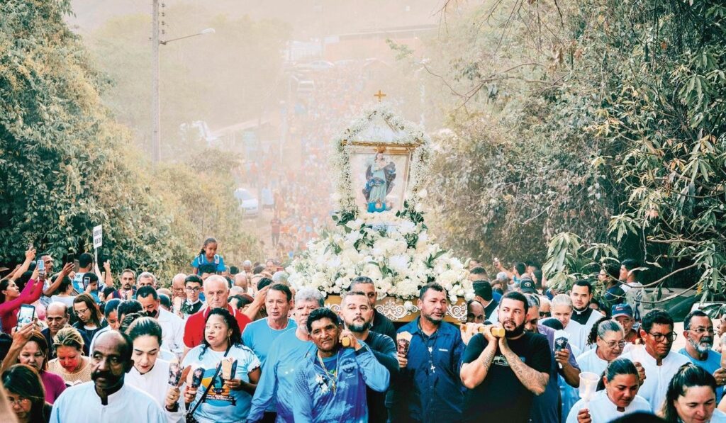 romaria-do-muquem,-em-niquelandia,-regista-mais-de-400-mil-fieis