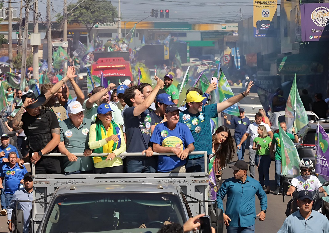 gustavo-mendanha-intensifica-carreatas-pelo-estado-com-daniel-e-gracinha