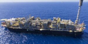 campo-de-buzios,-da-petrobras,-bate-recordes-de-exportacao-de-gas
