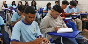 pe-de-meia:-nascidos-em-setembro-e-outubro-recebem-parcela-de-r$-200
