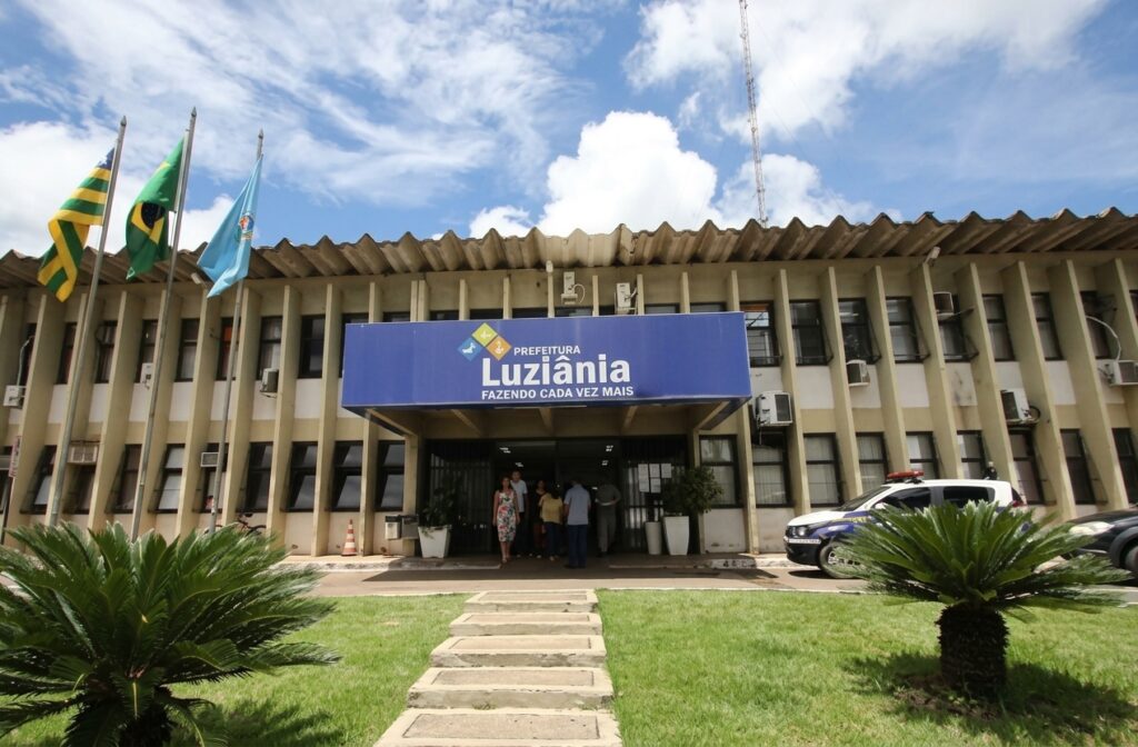luziania-remarca-sorteio-que-definira-comissao-para-licitacao-de-publicidade